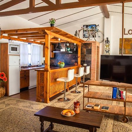 Apartamento Loft La Encina Torrejón el Rubio Dış mekan fotoğraf