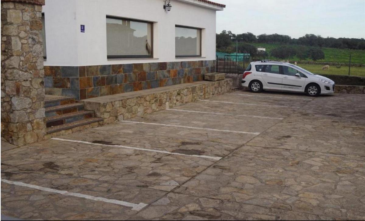Apartamento Loft La Encina Torrejón el Rubio Dış mekan fotoğraf