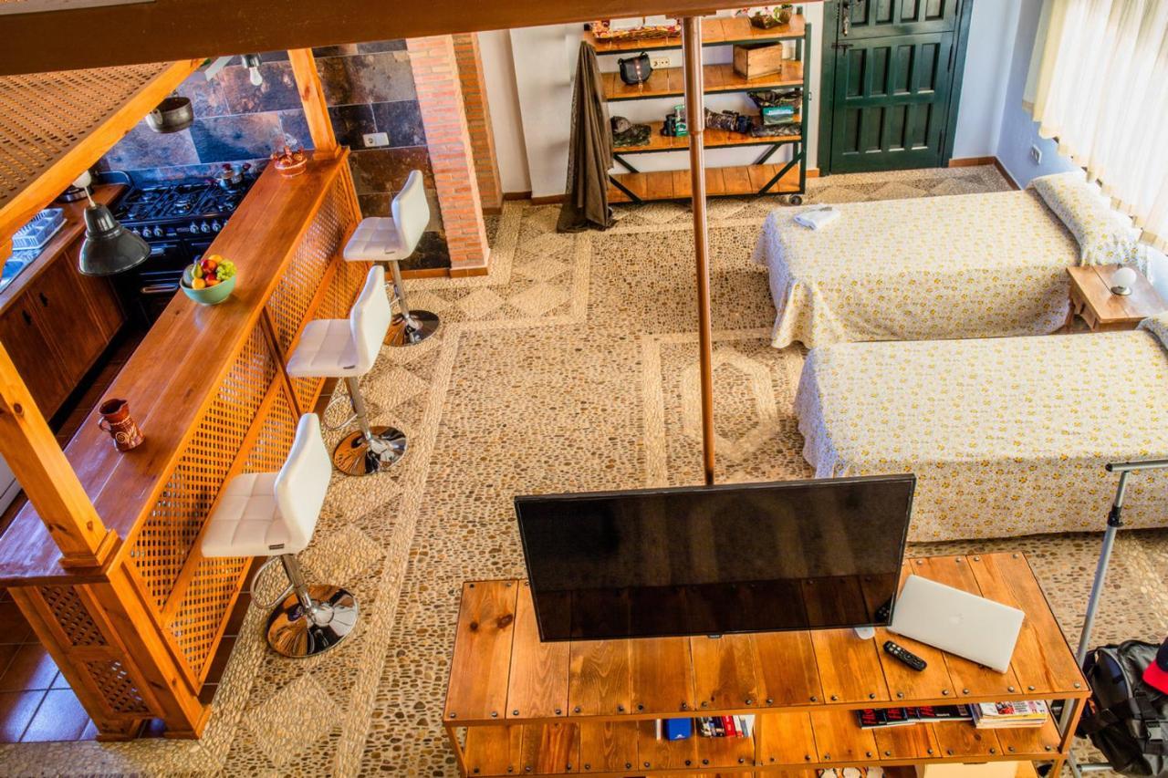 Apartamento Loft La Encina Torrejón el Rubio Dış mekan fotoğraf