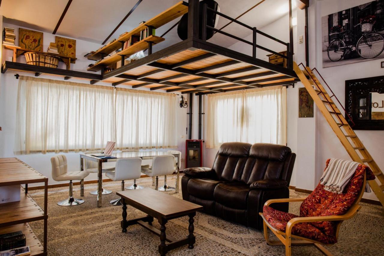 Apartamento Loft La Encina Torrejón el Rubio Dış mekan fotoğraf